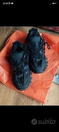 Scarpe Balenciaga Track originali 