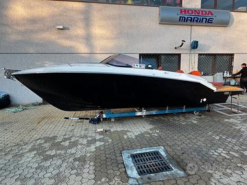 Barca 7 metri walkaround Lexmar