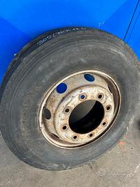 Gomme 305/70R19.5