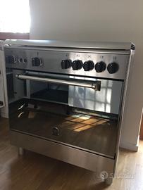 CUCINA A GAS 5 FUOCI CON FORNO 80 X 50 cm