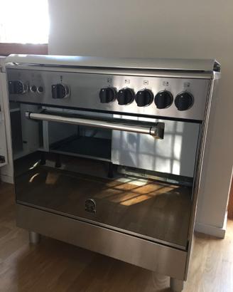 CUCINA A GAS 5 FUOCI CON FORNO 80 X 50 cm