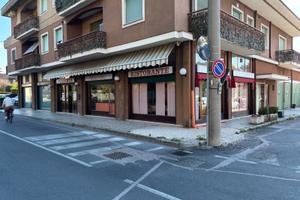 Botticino negozio piano terra