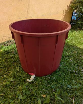 Mastelli tini vino 500 e 700 litri con rubinetto