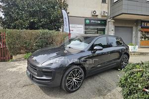 PORSCHE Macan 2.0
