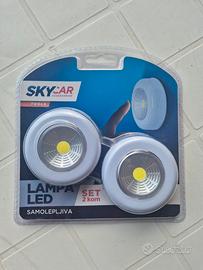 due luci a LED a batteria nuove