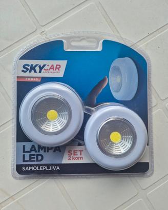 due luci a LED a batteria nuove