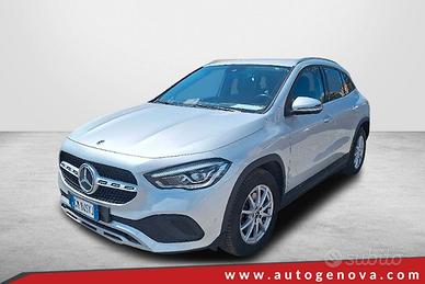 MERCEDES-BENZ GLA 200D 150CV AUTOMATIC BUSINESS EX