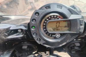 Fazer fz 6  600.con soli 7800 KM.