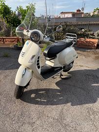Vespa GTS super 3000 18.200km