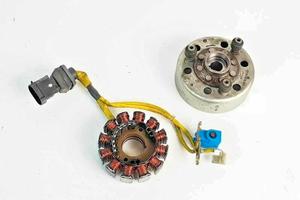 Piaggio 125 Volano+statore Orig.4T Vespa Liberty