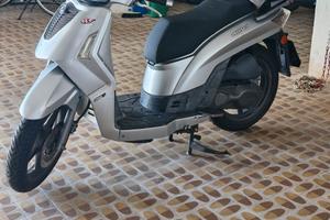 Scooter KIMKO 200 