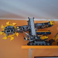 LEGO bucket wheel escavator set. 42055