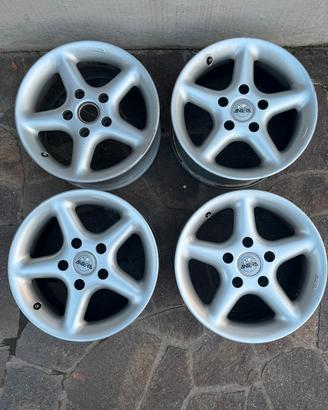 Set 4 Cerchi in lega ANTERA 15" - 7Jx15 H2 ET38 (