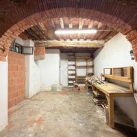 MAGAZZINO A PISA