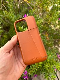 Cover IPhone 15 Pro inpelle con portacarte Bellroy