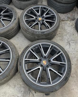 Serie cerchi in lega porsche pamera 971 doppia m