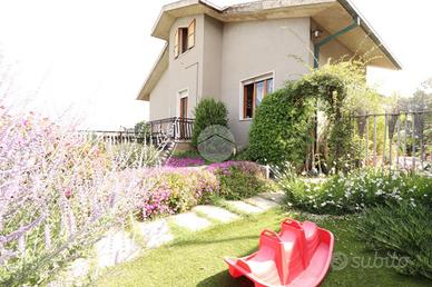 VILLA SINGOLA A SPOLTORE