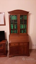 credenza da collezione antica