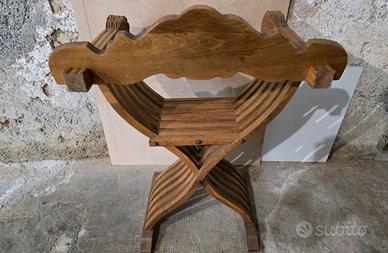 Sedia Savonarola Vintage Anni '70 – Teste di Leone