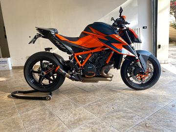 KTM 1290 Super Duke R - 2021