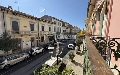 SOLUZIONE SEMI-INDIPENDENTE A POCHI PASSI DAL MARE