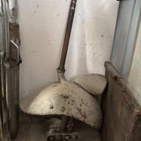 Forcella a faro basso di Vespa d'epoca