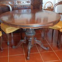 Tavolo estendibile e 4 sedie in radica di noce