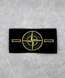 Set Ricambi Stone Island: 1 Badge e 2 Bottoni