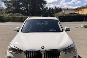 BMW    X1  sDrive