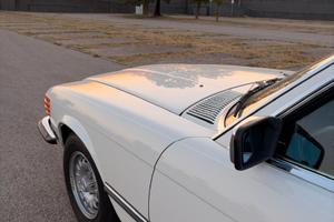 Splendido Mercedes 280 SLC (Anno 1977)