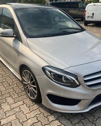 MERCEDES-BENZ B 200 d Automatic Sport AMG