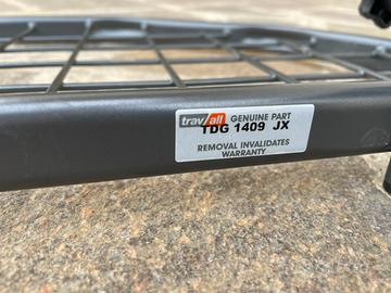 Griglia divisoria Travall Golf7