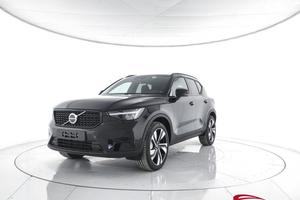 VOLVO XC40 B3 Mild hybrid Benzina Ultra Dark