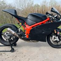 Suzuki SV 650 pronto pista