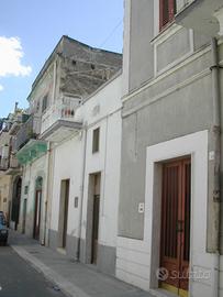 Privato vende casa indipendente