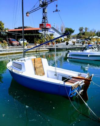 Barca a vela 5 mt in resina