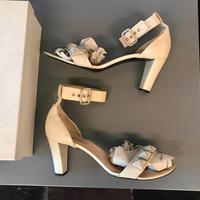 MarcJACOBStg40SUPERGLAMsandaloAPERTOretail379euro