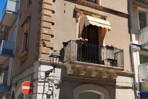 ? centralissimo bilocale ristrutturato/arredato i