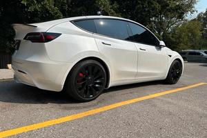 tesla model y - long range  4wd 2023 