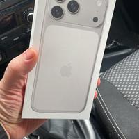 Iphone 17 pro max silver