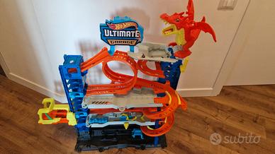 HOT WHEELS ULTIMATE GARAGE
