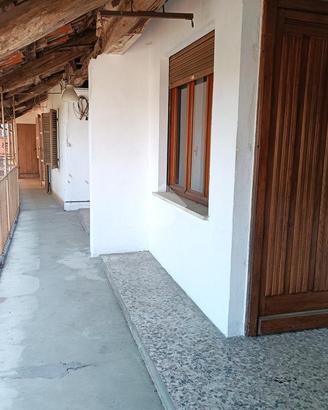 CASA SEMINDIPENDENTE A PETTINENGO