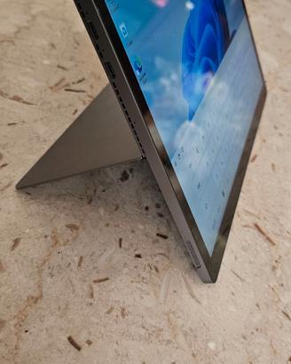 💻 KUU Lebook 2-in-1: un Surface economico i7 + Wi