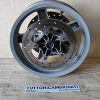 Cerchio anteriore piaggio x9 500 dischi ottimi