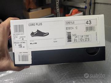 scarpe bici con attacchi 