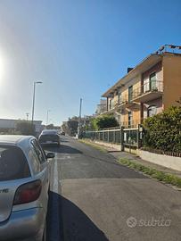 Bilocale con terrazzino a Lucrino