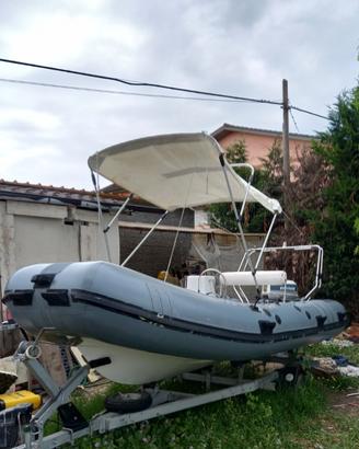 Gommone Marshall M80 con carrello e motore 