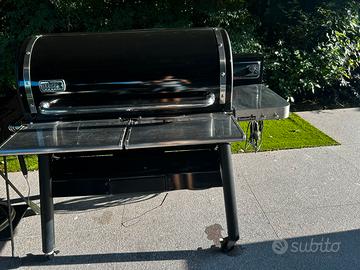 Barbecue weber smokefire