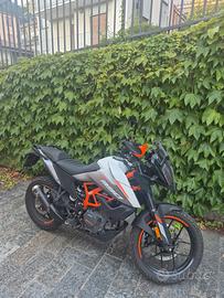 KTM ADVENTURE 390