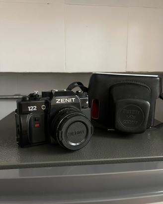 macchinetta fotografica zenit 122